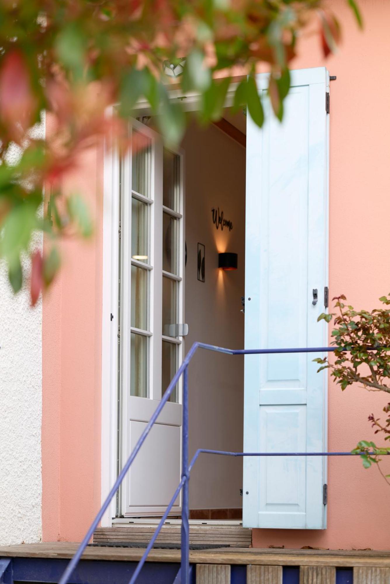 Stilvolle Gartenterrassenwohnung Mitten In Bregenzi járás Kültér fotó